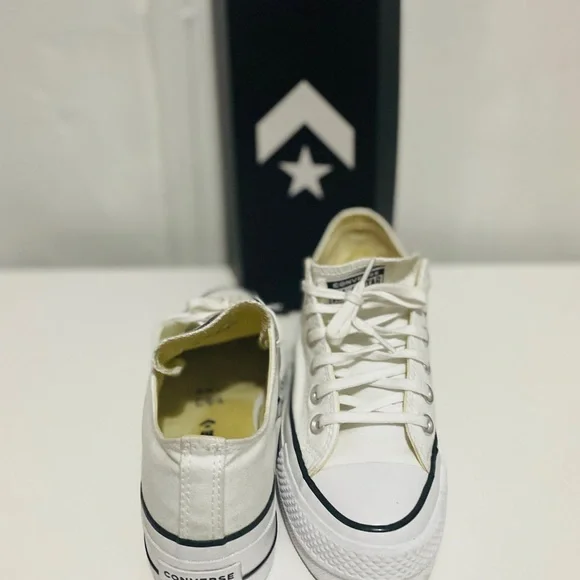 Converse Allstar White Canvas Sneakers with black stripes 👟👟 - Picture 6 of 7